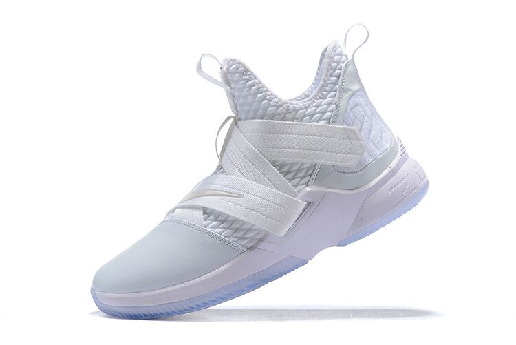 Nike zoom lebron soldier 12 best sale basketball shoes