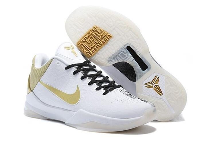Big 5 nikes best sale